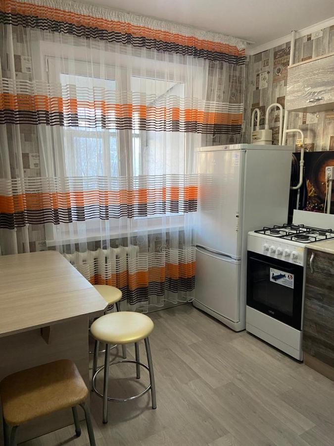 Palitra Lägenhet Petropavl Exteriör bild